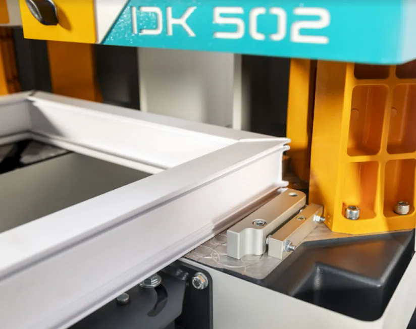 DK 502 – Двухголовочный сварочный аппарат для ПВХ-профилей